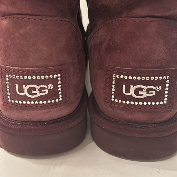 Authentic Ugg Swarovski Crystals bow Boots - Picture 6 of 8